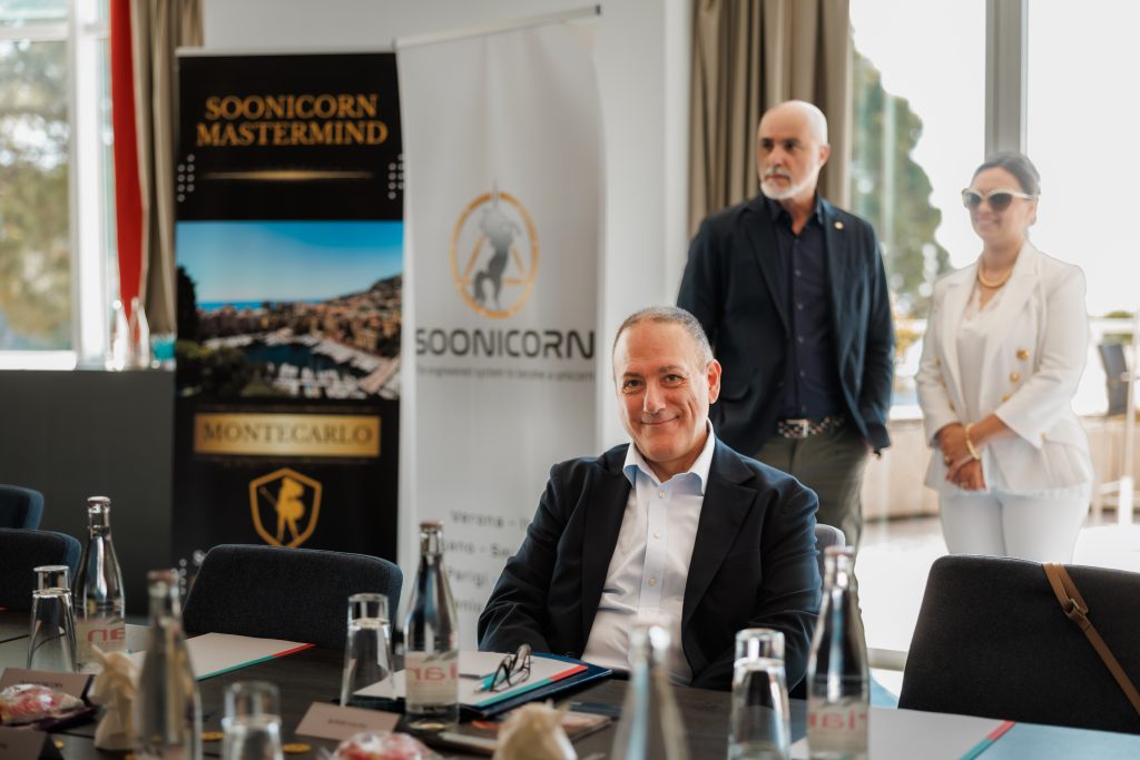 Ospiti a un incontro Soonicorn Mastermind